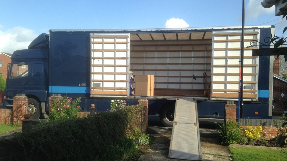 removals Guildford